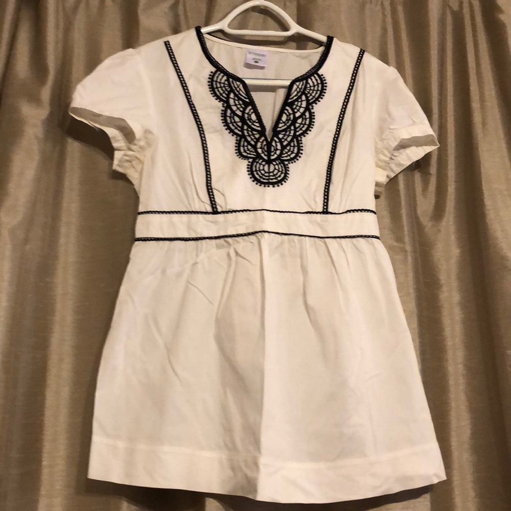 Classic black & white maternity dress shirt